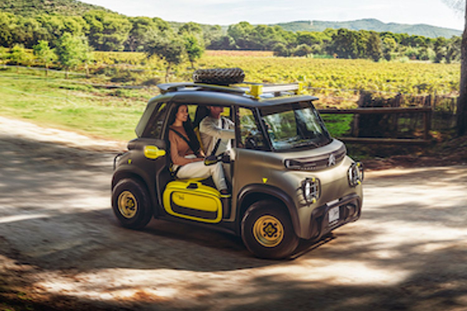 Citroen Ami Buggy front action